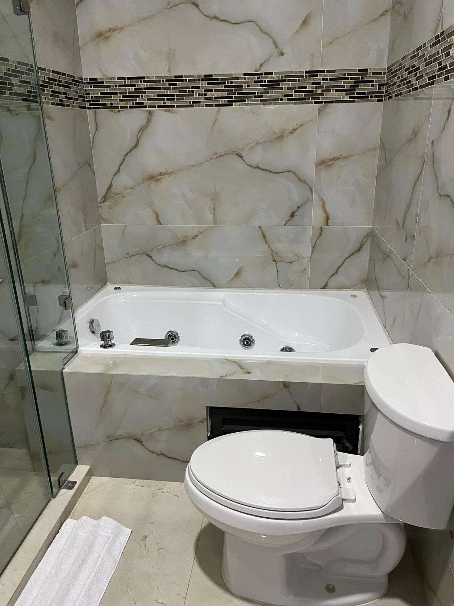 Hotel Cinco Diamantes Atotonilco El Alto Екстериор снимка