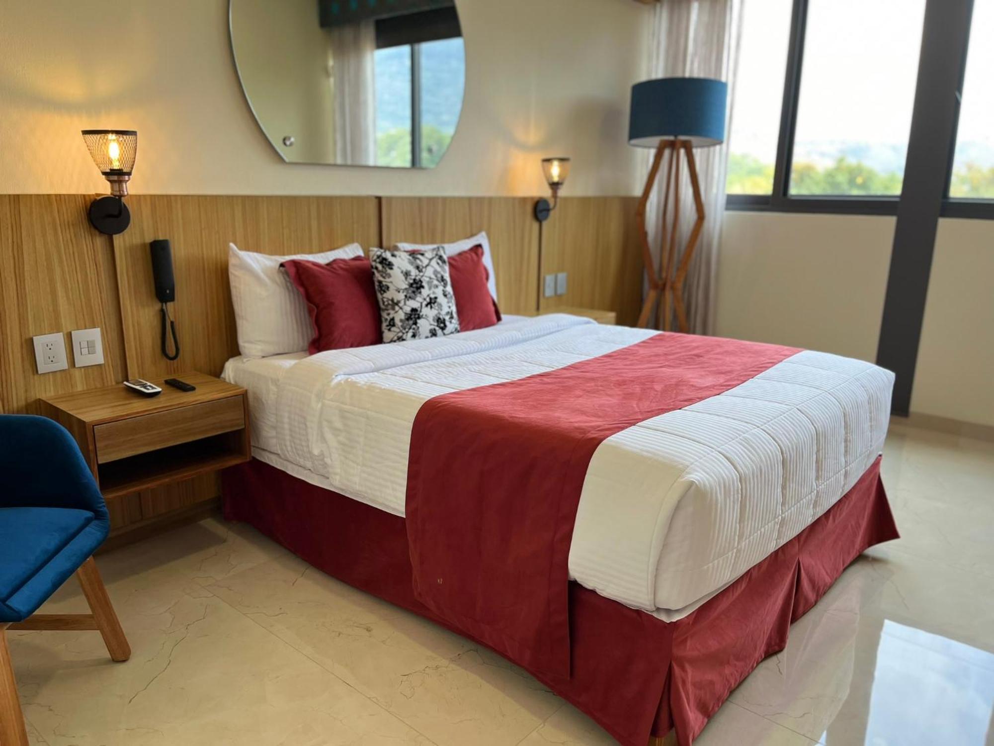 Hotel Cinco Diamantes Atotonilco El Alto Екстериор снимка