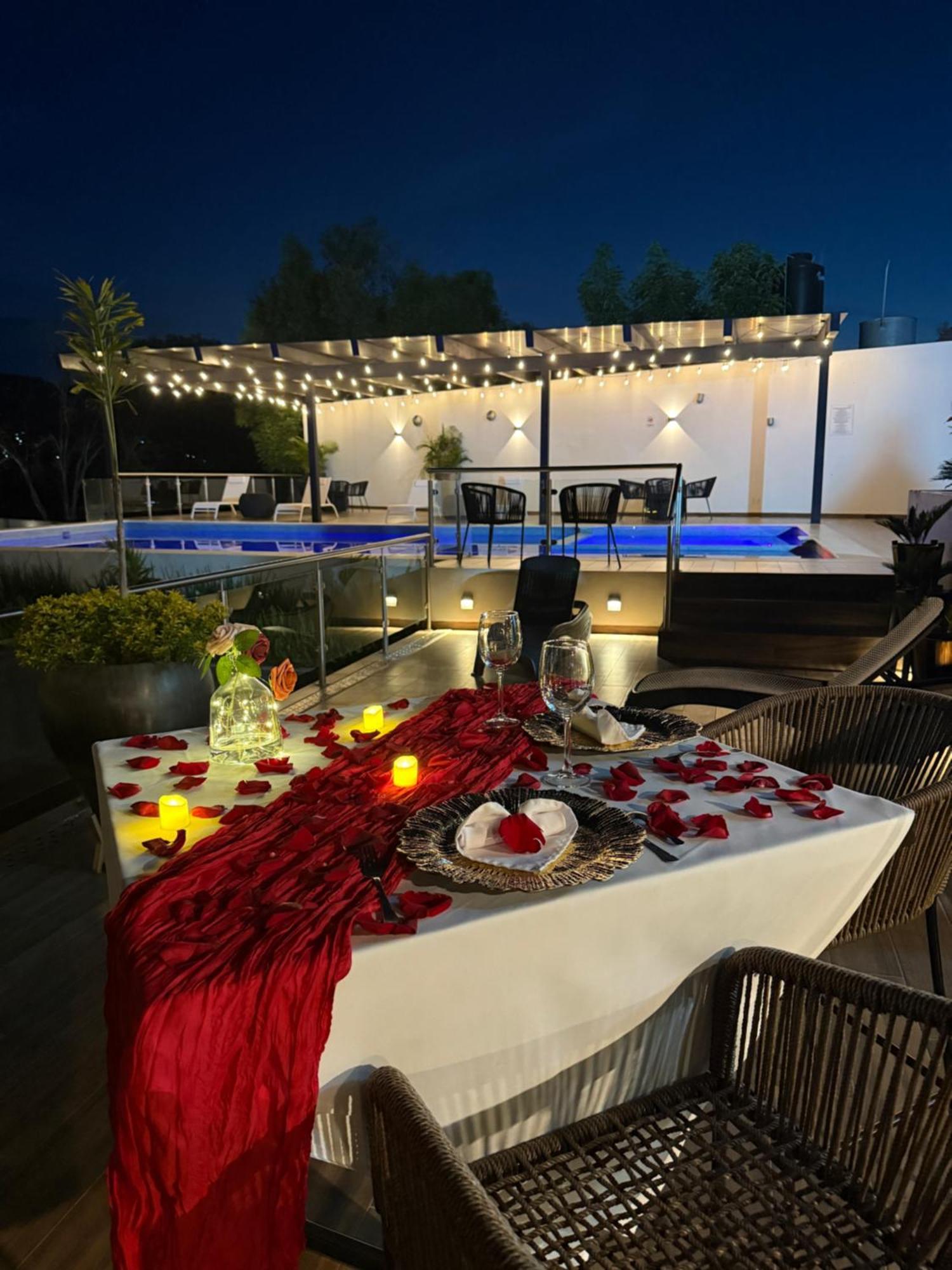 Hotel Cinco Diamantes Atotonilco El Alto Екстериор снимка